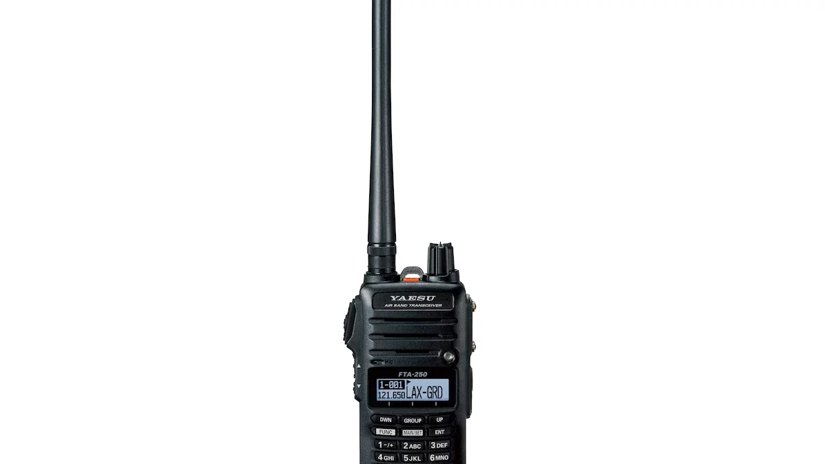 Yaesu FTA-250L Portable Air Band Transceiver - GPSCentral.ca