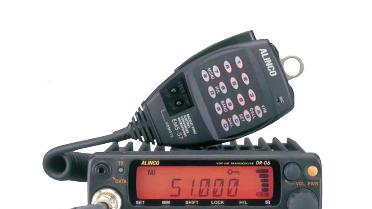 005 ALINCO DR-06DX 50MHz FM 20W VHF 無線機  通電確認済み(モービル)｜売買されたオークション情報、yahooの商品情報をアーカイブ公開 - オークファン ホビー、カルチャー